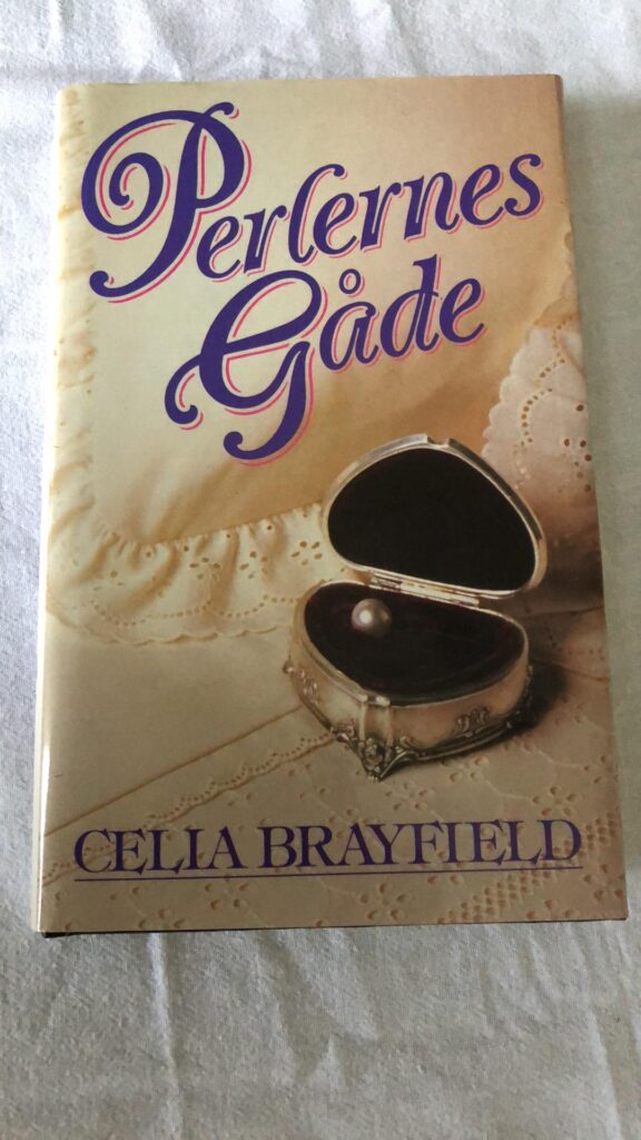 Perlernes Gåde (Cella Brayfield) Hardback