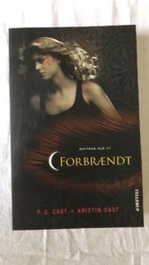 Forbrændt (p.c. Cast + Kristian Cast) Papperback