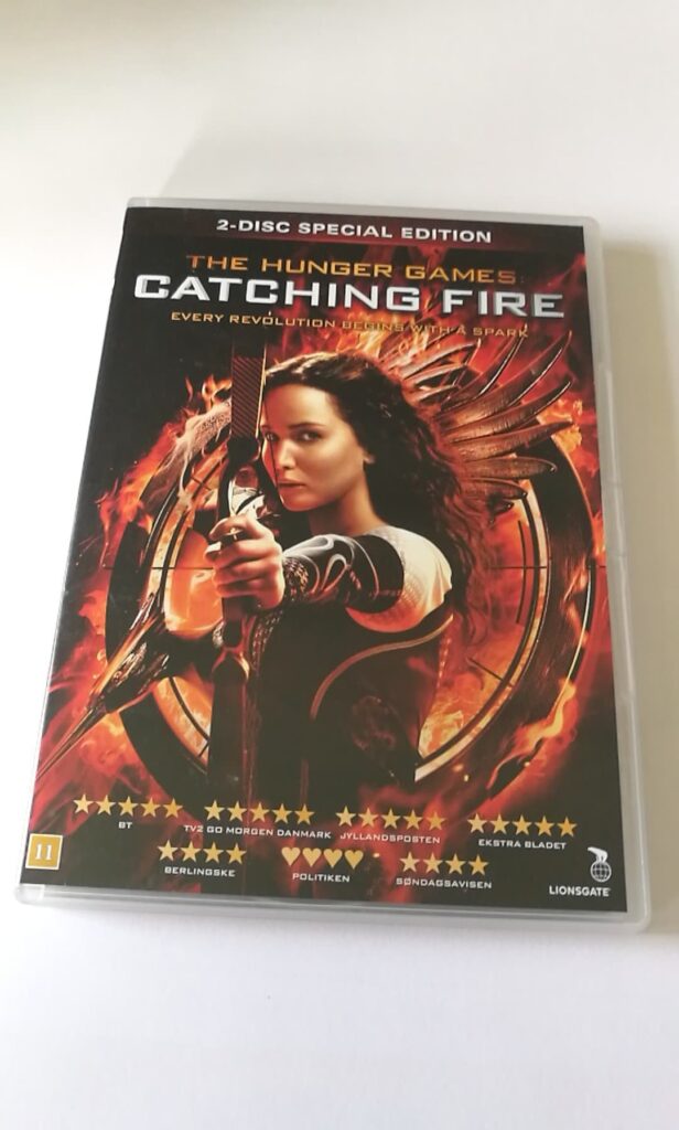 THE HUNGER GAMES CATCHING FIRE (DVD)