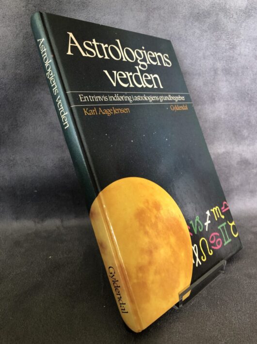 produkt billede - Astrologiens verden - www.laesehesten-silkeborg.dk